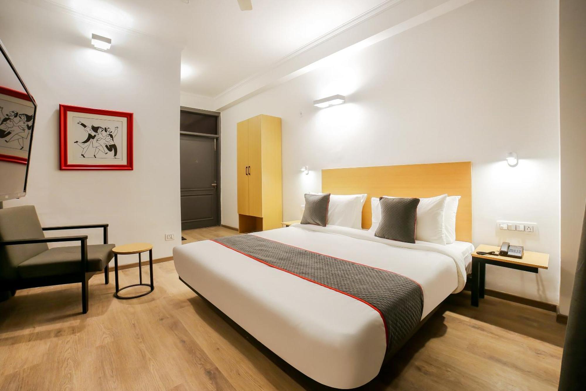 Townhouse 330 Dlf Phase-2 Near Leisure Valley Park Gurgaon Bagian luar foto