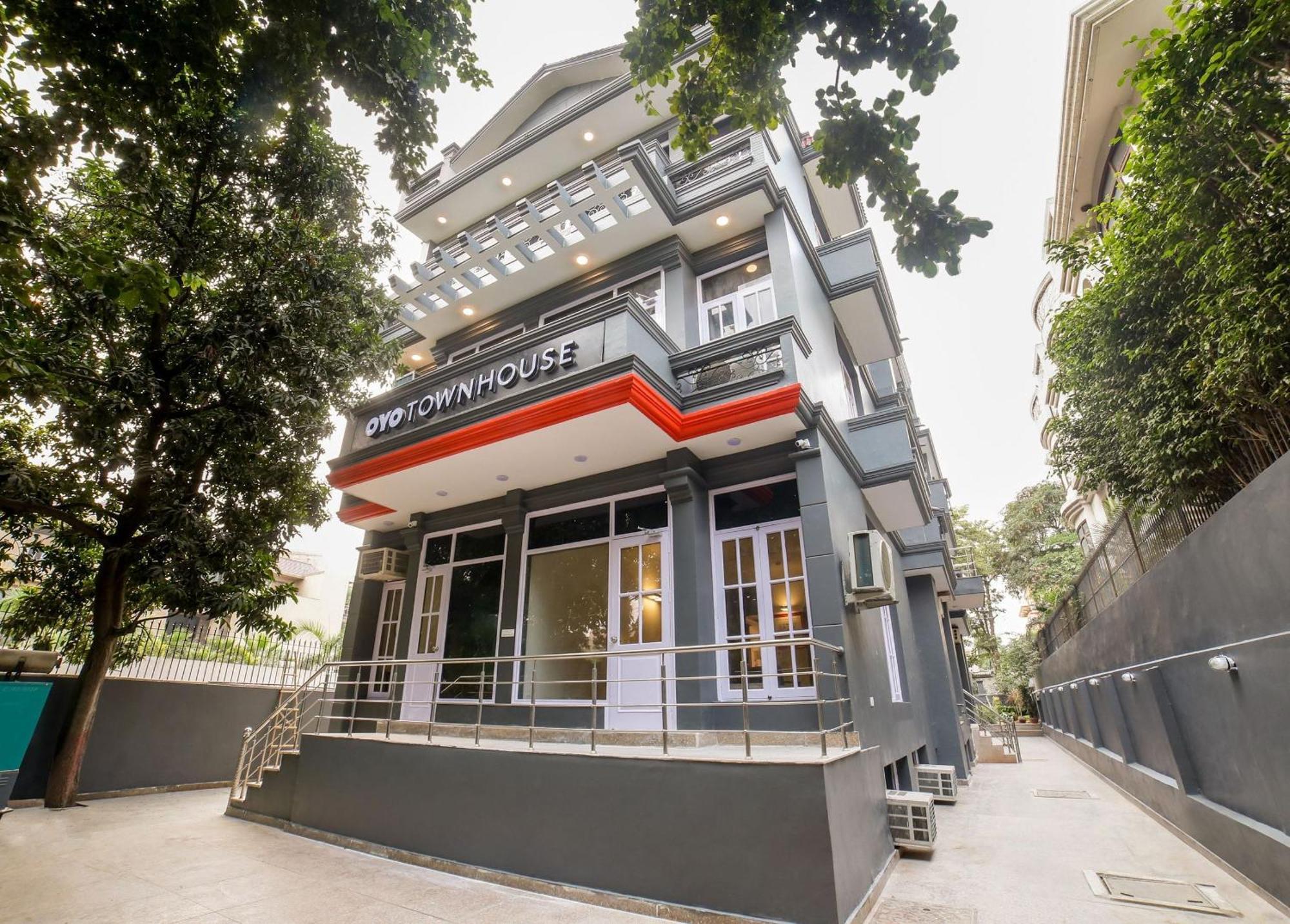 Townhouse 330 Dlf Phase-2 Near Leisure Valley Park Gurgaon Bagian luar foto