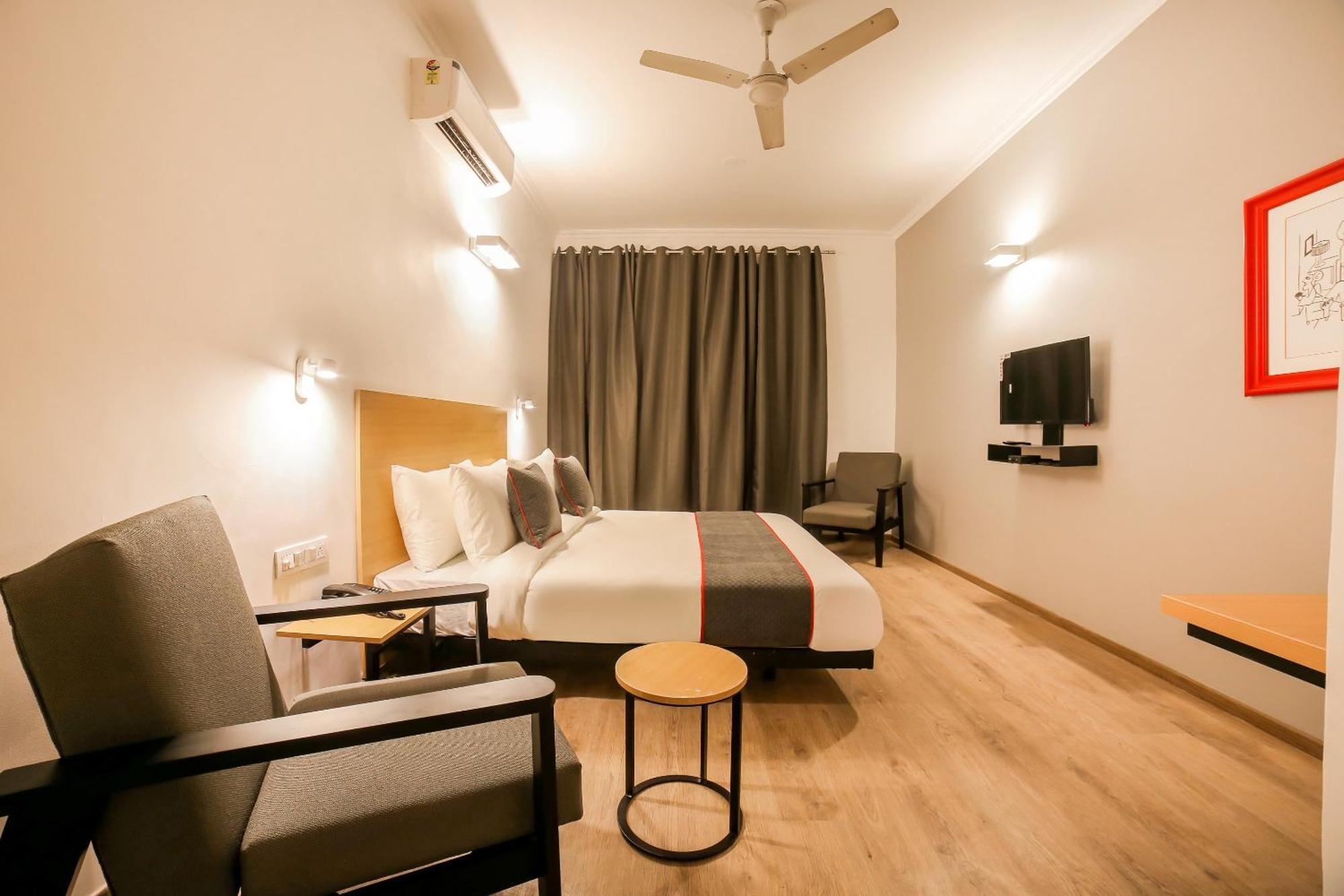 Townhouse 330 Dlf Phase-2 Near Leisure Valley Park Gurgaon Bagian luar foto