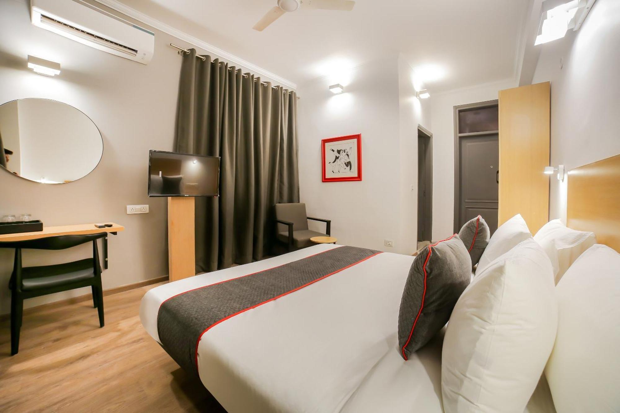 Townhouse 330 Dlf Phase-2 Near Leisure Valley Park Gurgaon Bagian luar foto